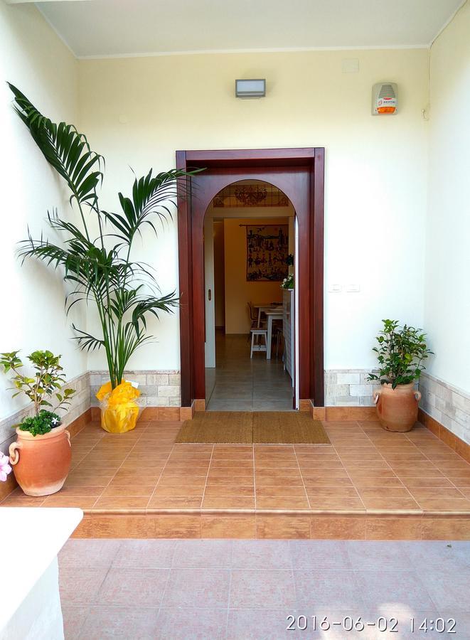 Le Camelie Bed & Breakfast Marina di Ginosa Екстериор снимка