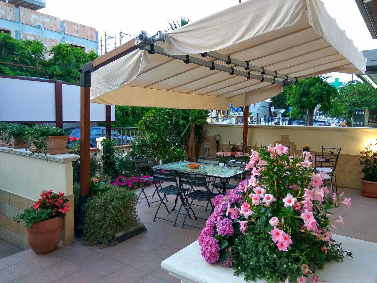 Le Camelie Bed & Breakfast Marina di Ginosa Екстериор снимка