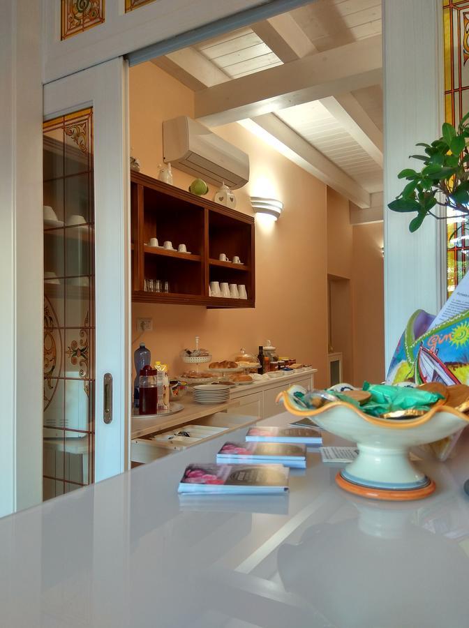 Le Camelie Bed & Breakfast Marina di Ginosa Екстериор снимка