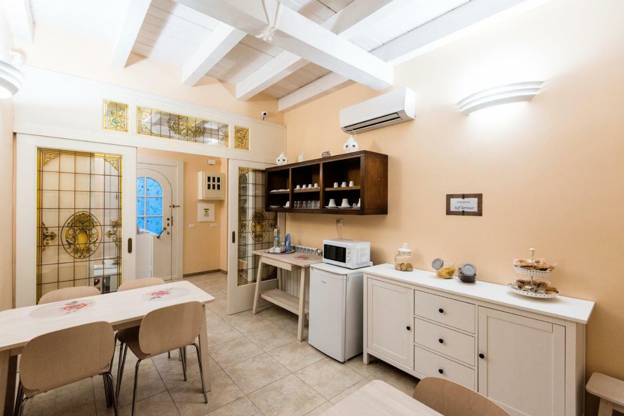 Le Camelie Bed & Breakfast Marina di Ginosa Екстериор снимка